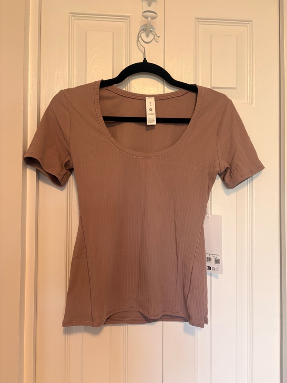 NWT - Lululemon Ribbed Nulu Scoop-Neck Short Sleeve Shirt (Sz S)